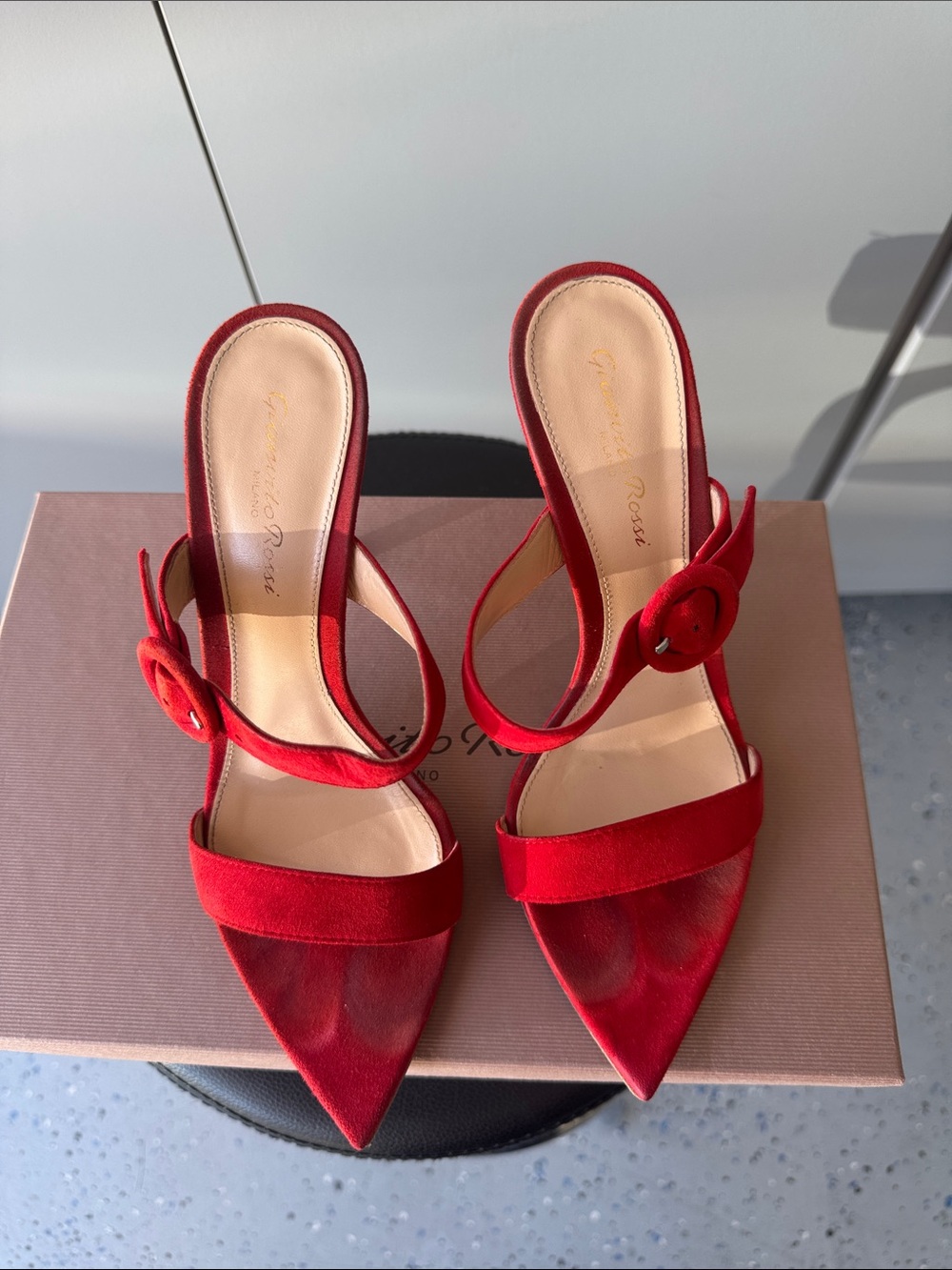 Gianvito Rossi Red Pointed-Toe Suede Mules with Buckle Strap - Picture 5 of 5